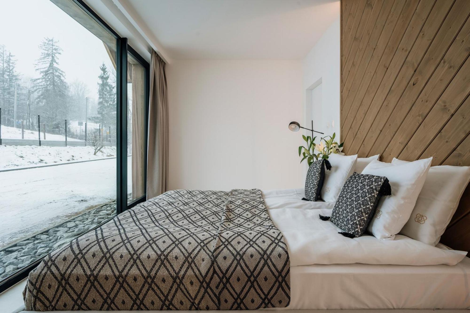 Apartment Crystal Pine - Loftaffair Collection