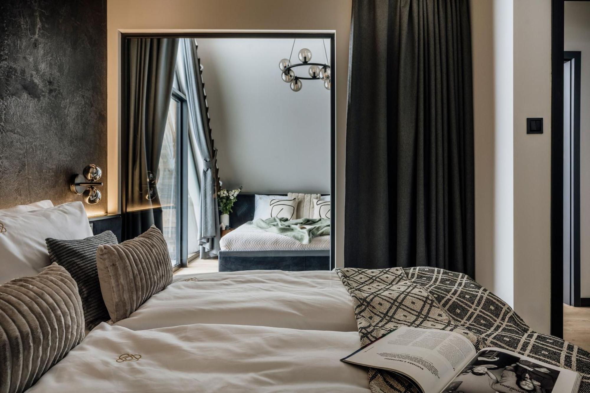 Crystal Pine - Loftaffair Collection Apartment